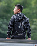 ROCKBROS Cycling Raincoat Outdoor Rain Jacket Men Breathable Reflective Hooded Raincoat Waterproof Windbreaker European Size